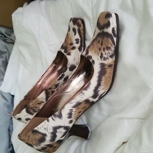VINTAGE Enzo Angiolini Silk Animal Print Pumps Sz 7.5